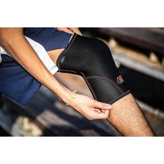 NEOPRENE KNEE SLEEVE