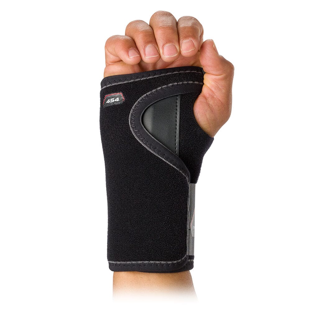 ADJUSTABLE WRIST BRACE